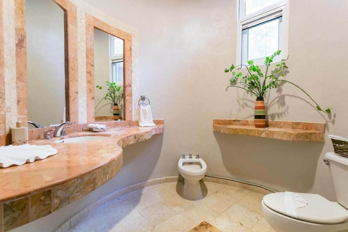Luxury 5-Br Beachfront Home In Tulum Casa Sofia Gato Kültér fotó