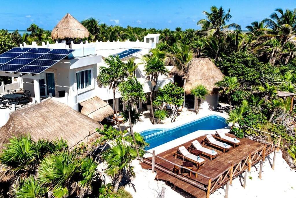 Luxury 5-Br Beachfront Home In Tulum Casa Sofia Gato Kültér fotó